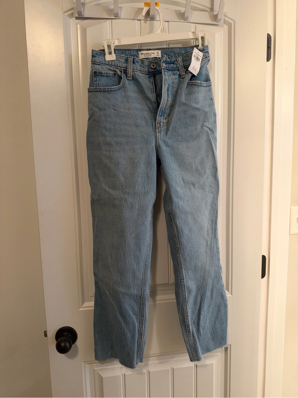 Brand New Abercrombie & Fitch 90’s Straight Ultra High Rise Jeans